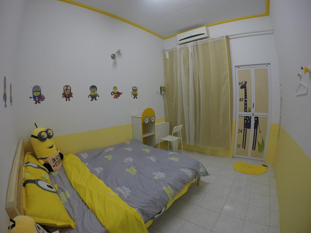 Little Blue House Kemaman Guesthouse Chukai Екстер'єр фото